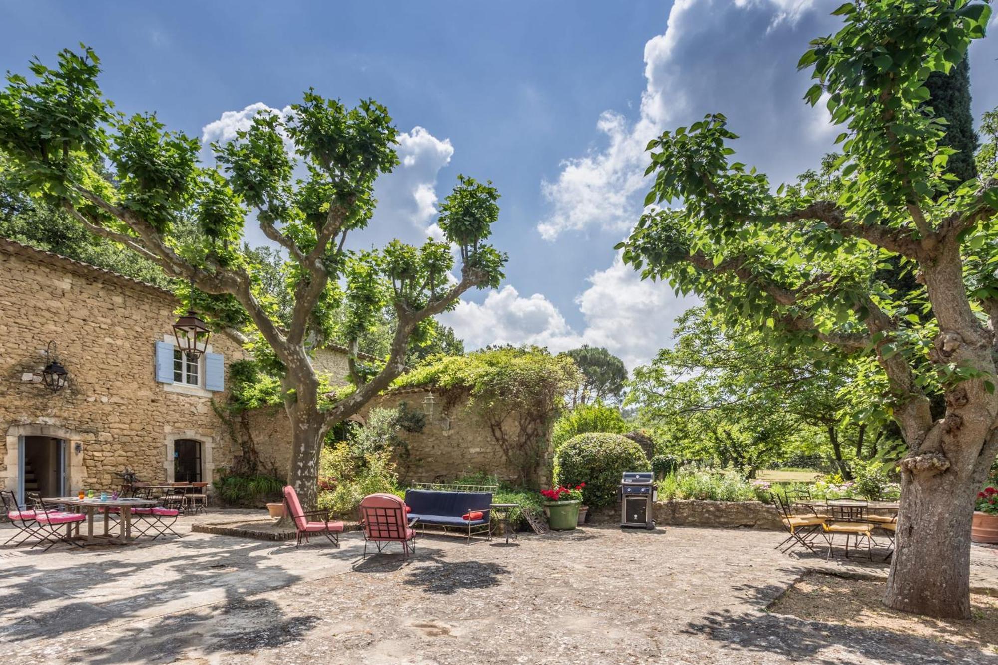 La Maison Des Artistes Ménerbes Exteriör bild